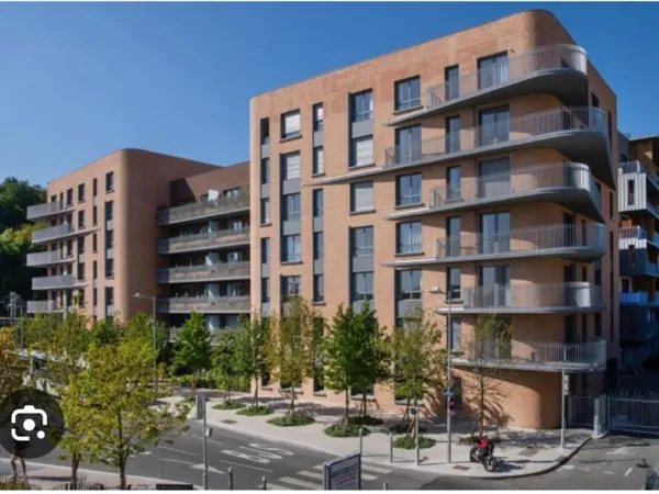 Loue parking 12m² Versailles Chantiers