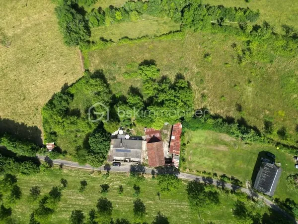 Opportunité exceptionnelle : Terrain spacieux à vendre, potentiel illimité ! Constructible