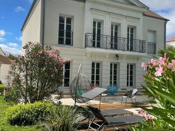 Maison 7 pièces 214 m²