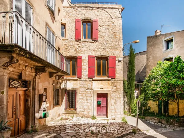 Maison de village en pierre - jardin privatif et toit-terrasse