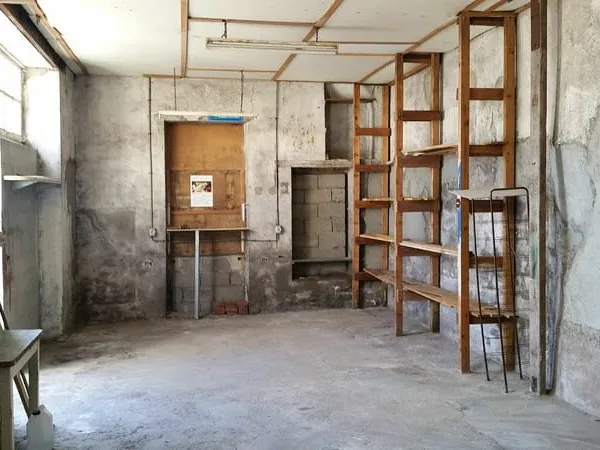 Rue Lamartine au Creusot, atelier/garage