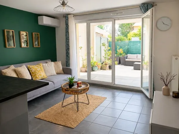 T3 56 m²-TERRASSE 25 m²-PARKING-RÉSIDENCE RÉCENTE-ST LOUP
