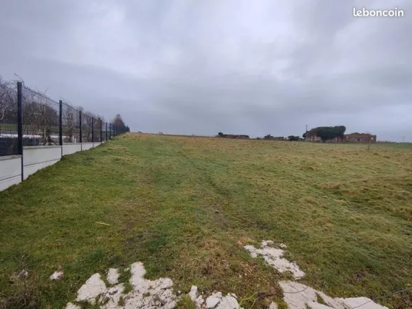 Terrain 643 m² Etainhus
