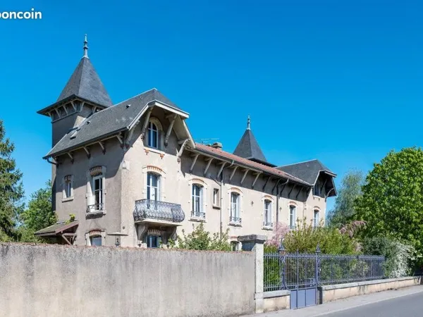 Maison 8 pièces 175 m²
