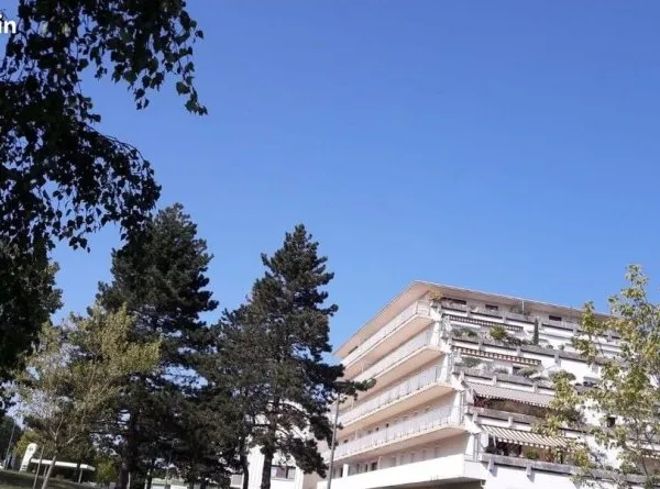 Cesson-Sévigné, Très bel appartement T5, proche écoles et commerces, balcons et garage