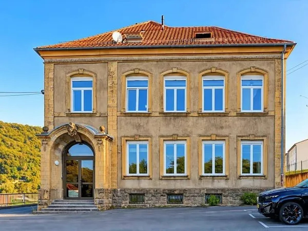 Appartement 9 pièces 161 m²