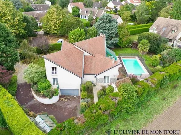 Maison d'architecte de 8 pièce(s) 280 m² au sol