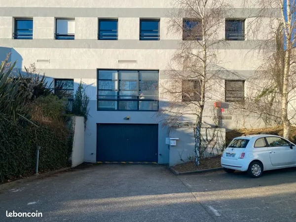 2 parkings à Lorient