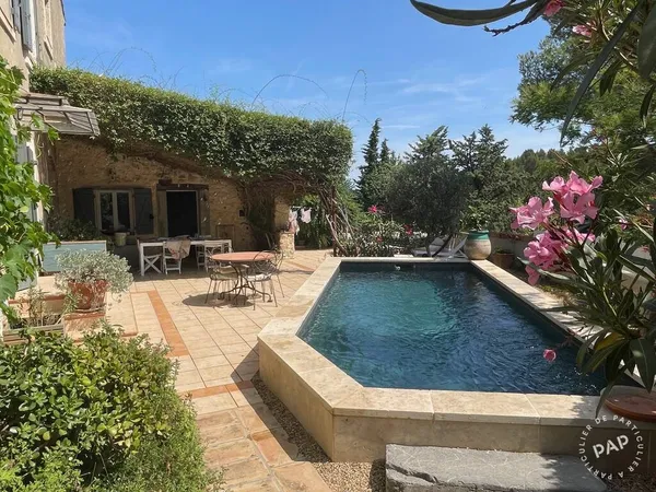 Maison 6 pièces 280 m²
