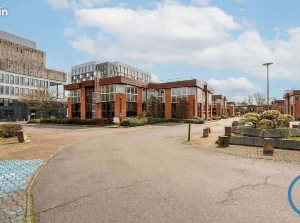 🏢 LABÈGE ENOVA - IMMEUBLE INDÉPENDANT 990 m² | 30+ PARKINGS & IRVE ⚡ - DISPONIBLE SEPTEMBRE 2026