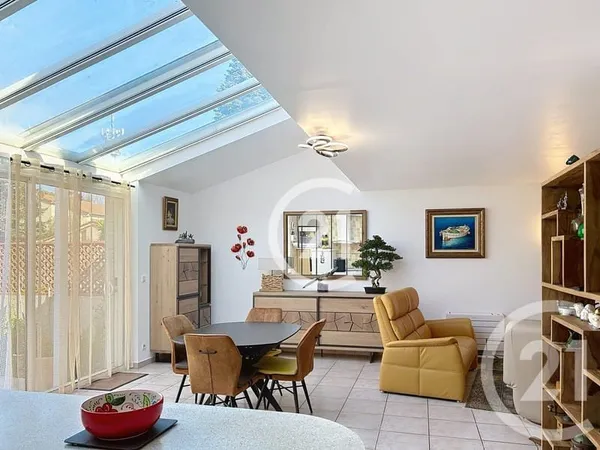 Maison 5 pièces 160 m²
