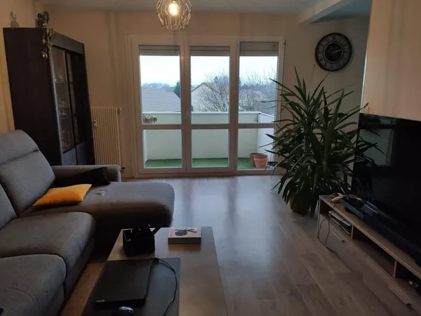 APPARTEMENT T4 rénové en exclusivité avec garage à Saint Mar