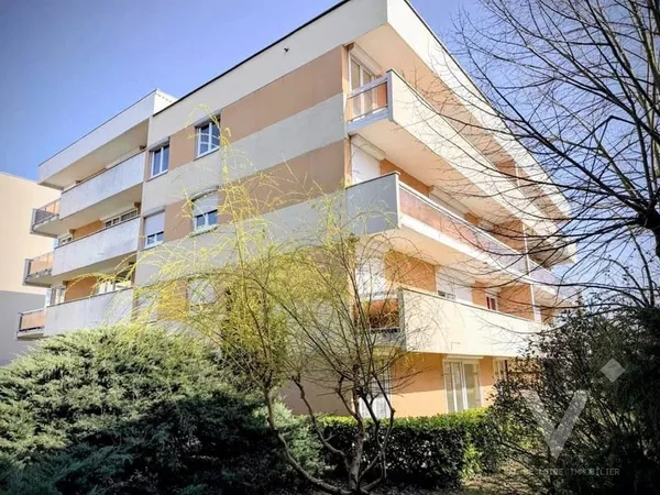 Feurs Centre - T4 85m² Résidence Le Parc - Garage + Cave - Libre