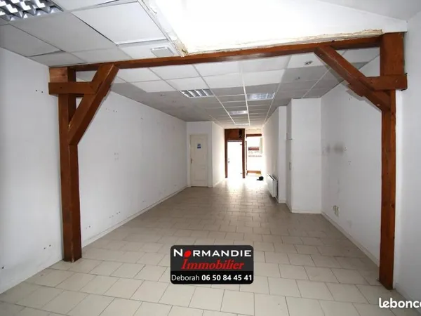 Local commercial 122 m² Pavilly
