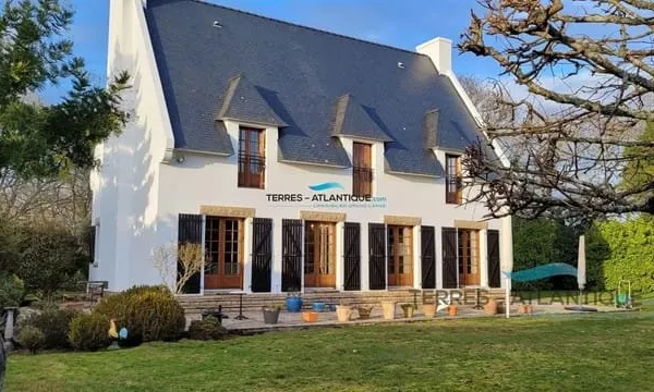 Maison 8 pièces 176 m²