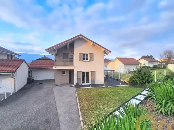 Maison 6 pièces 126 m²