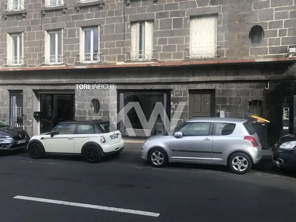Local commercial CLERMONT-FERRAND 140 m2, locataire en place
