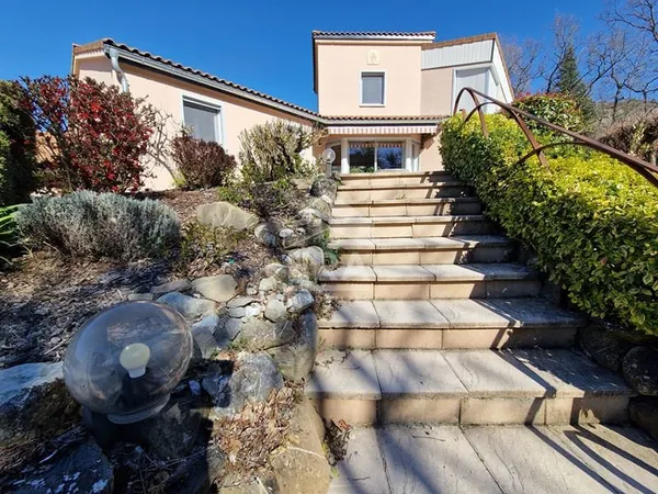 Maison contemporaine 7 pièces à vendre à Tallard, secteur campagne