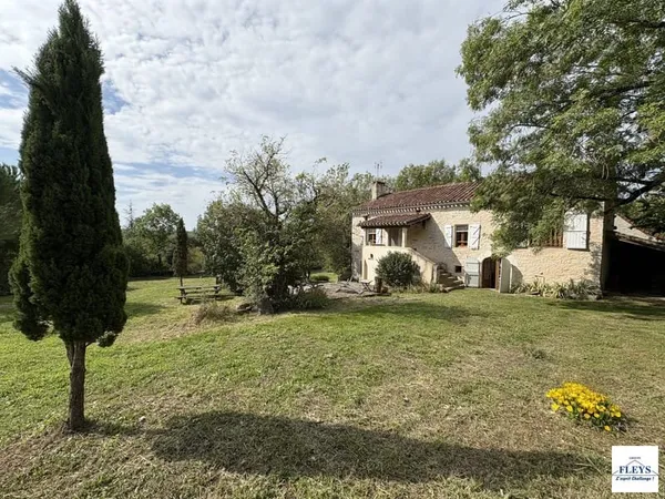 JAMBLUSSE - MAISON T4 - TERRAIN 1400 M²