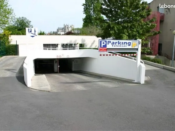 Loue Parking Talensac