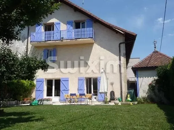 Maison de village T6 de 157m2 sur terrain de 320m2!