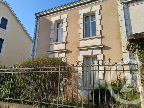 Maison 8 pièces 157 m²