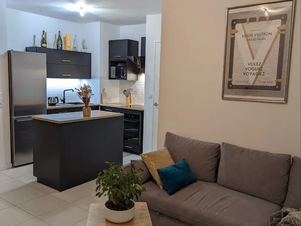 Joli T3 meublé avec terrasse et parking