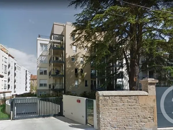 Parking 14 m²