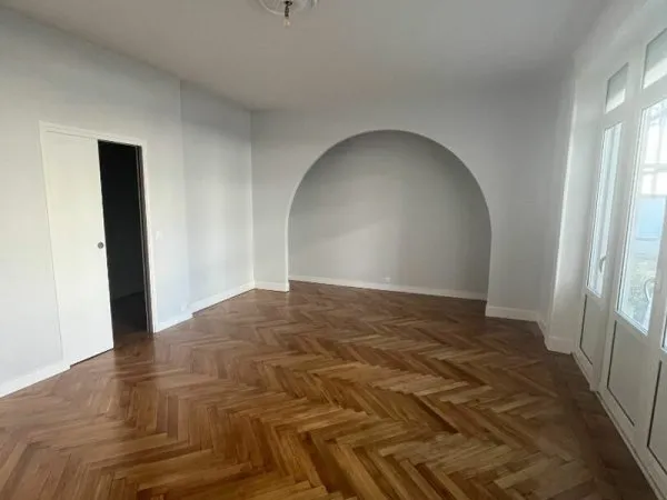 Appartement spacieux à louer à Besançon - 4 pièces, 152.42 m²