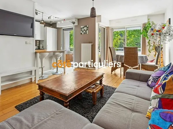 SOUS PROMESSE -- NANTES -- CITE DES CONGRES -- GRAND T2-- 1 CHAMBRE -- 1 LOGGIA--ENVIRONNEMENT AGREA