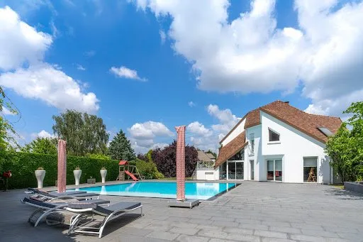 Maison 5 pièces 182 m²