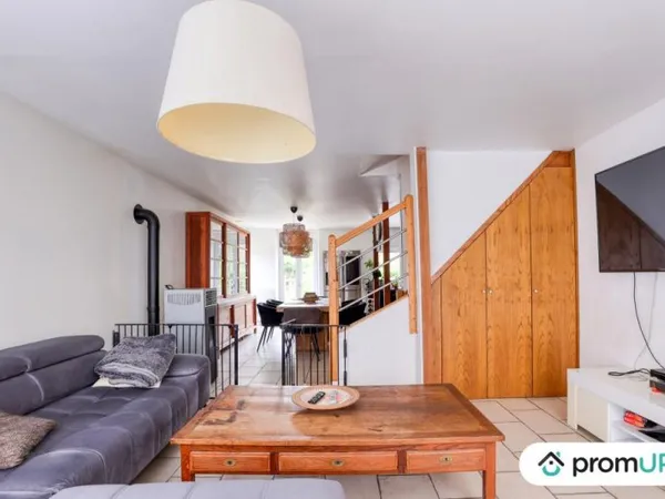 Maison mitoyenne de 176 m² à Mirambeau