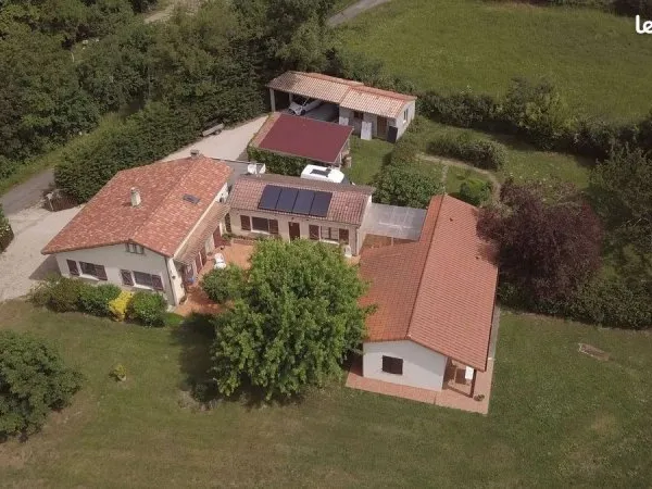 Propriété 8 pièces 214 m²