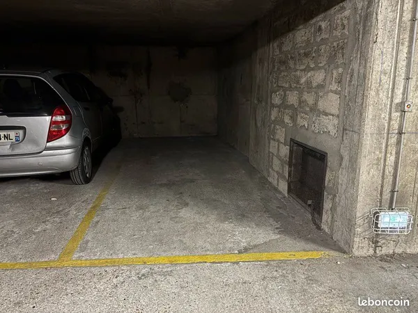 Place parking Paris 15