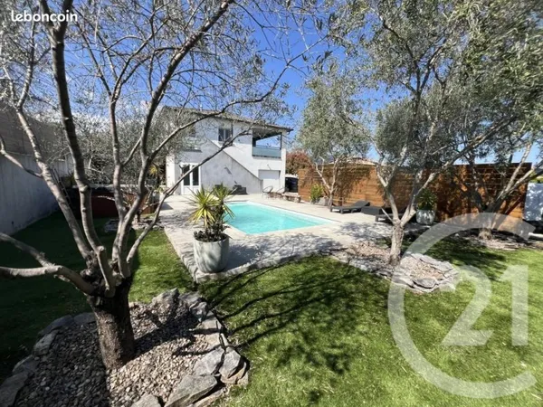 Villa 6 pièces 160 m²