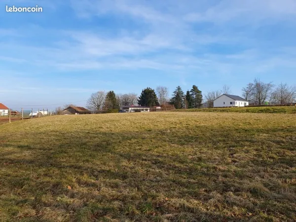 Terrain Constructible à Errevet 70400