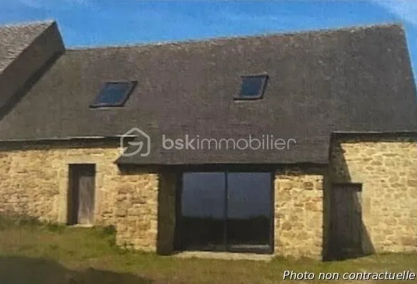 Loge à rénover en campagne à 12 min de Mayenne et 20 min de Ernee