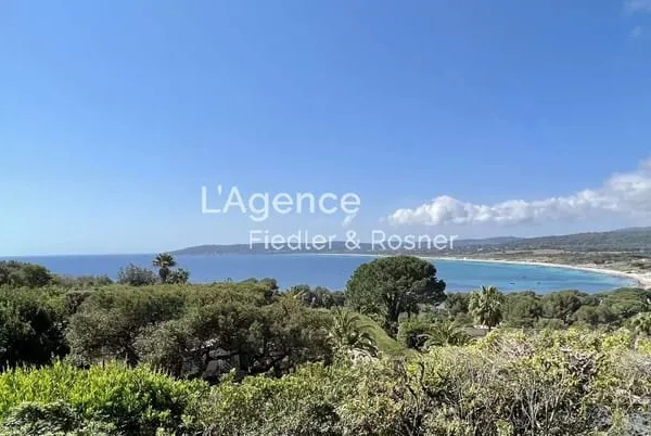 REF 133 : RAMATUELLE - CAP TAHITI - VILLA VUE MER PANORAMIQUE
