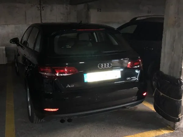 Parking a vendre
