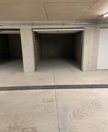 Garage à louer