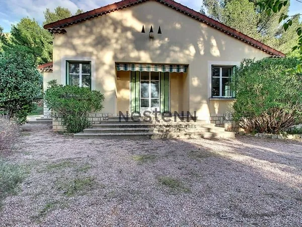 Maison de plain-pied 4 pièces 82 m²