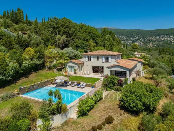 Luxueuse villa de 7 chambres avec vue panoramique pour une grand