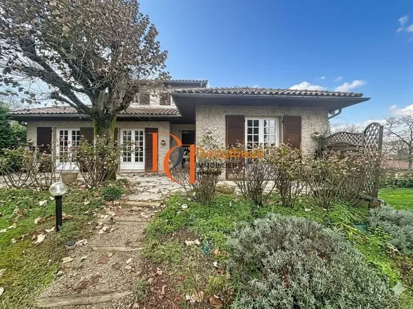 Maison 6 pièces 158 m²