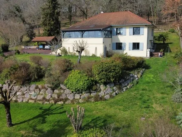 Brantôme - Maison rénovée avec vue dominante et studio indépendant
