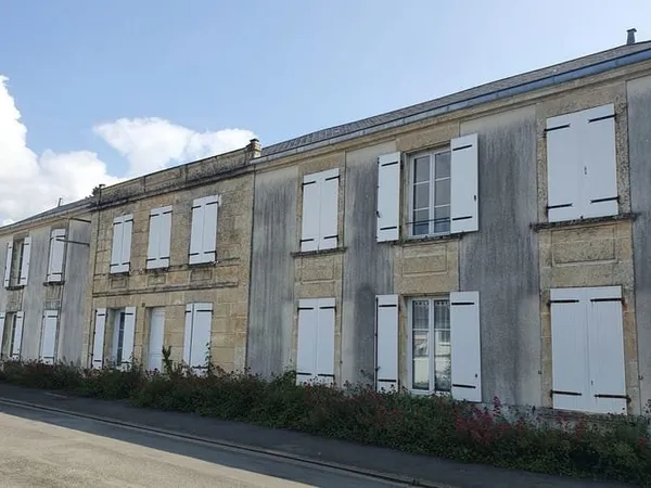 Immeuble 13 pièces 304 m²