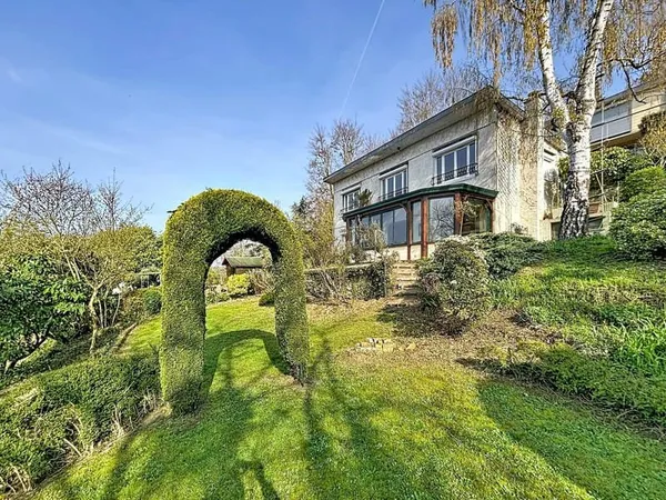 Chateaufort Vallée