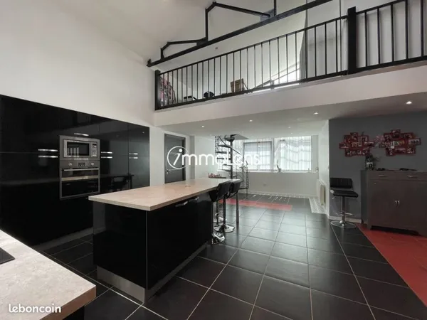 Bureaux 220 m² Lens