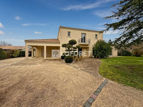 Maison 6 pièces 179 m²