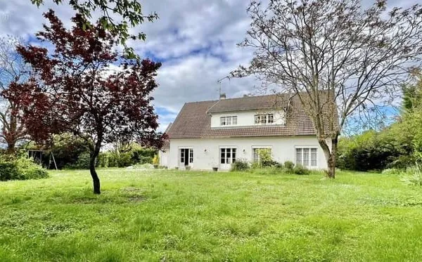 Maison 10 pièces 240 m²