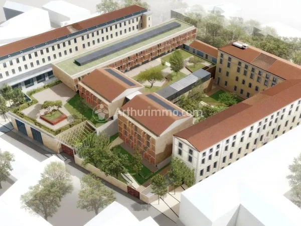Immeuble 639 m²